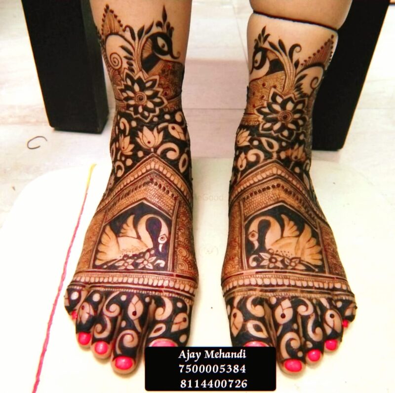 Bridal Mehandi Leg