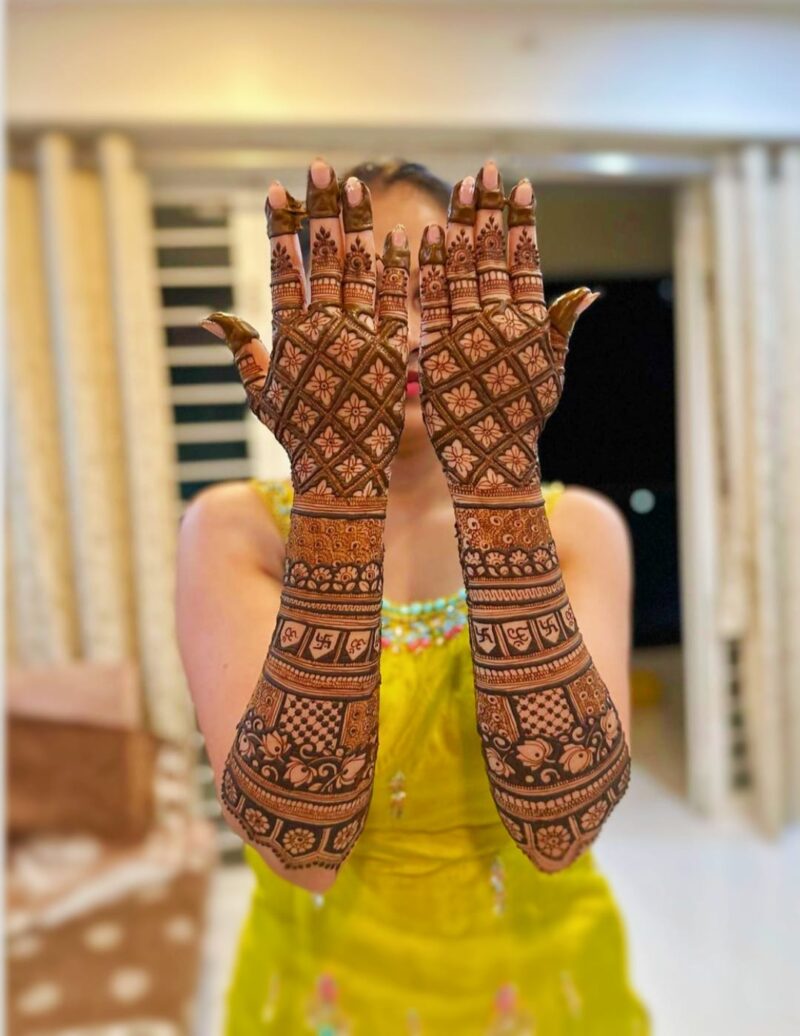 Bridal Mehandi Back