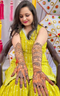 Best Bridal Mehndi Designer near me